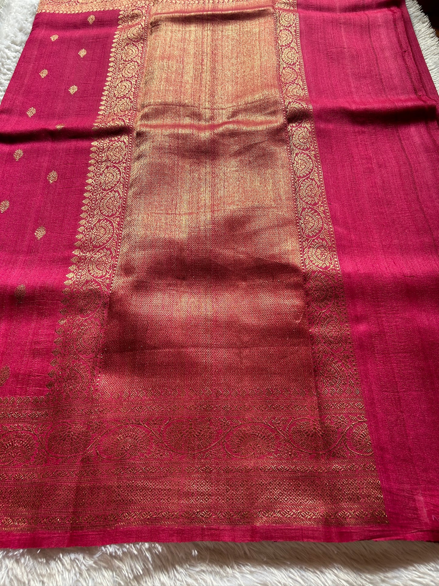 Banarasi Raw Tussar : Solid Hot pink