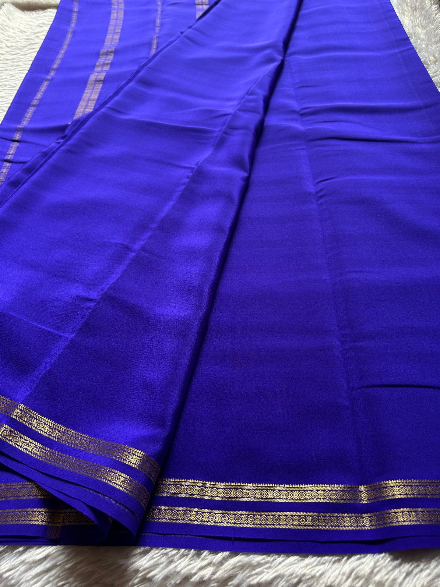 Surabhi : Solid Royal blue