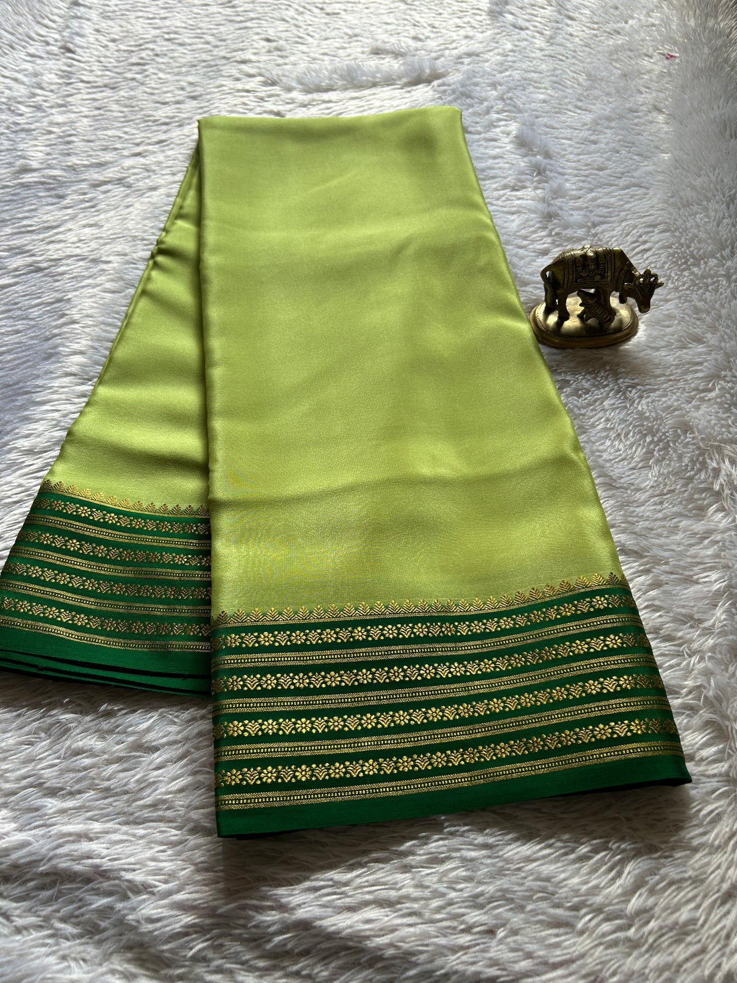 Poornima (2D) : Pista green-bottle green