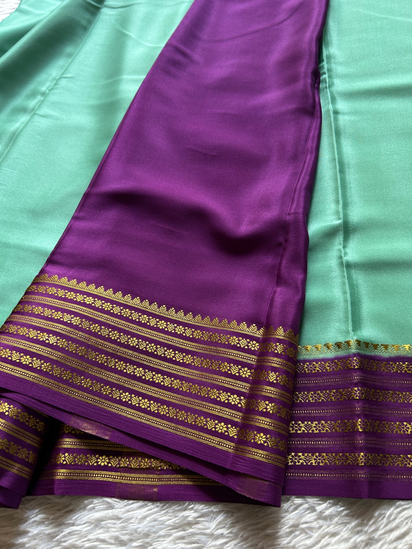 Poornima (2D) : Sea green-purple