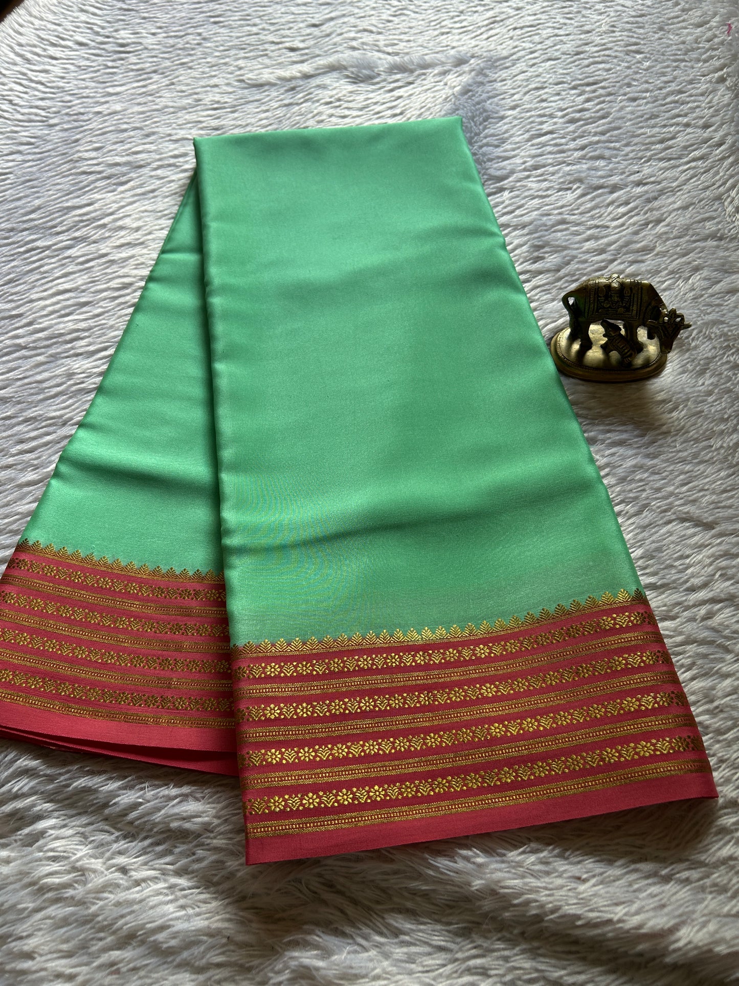 Poornima (2D) : Turquoise-peach pink