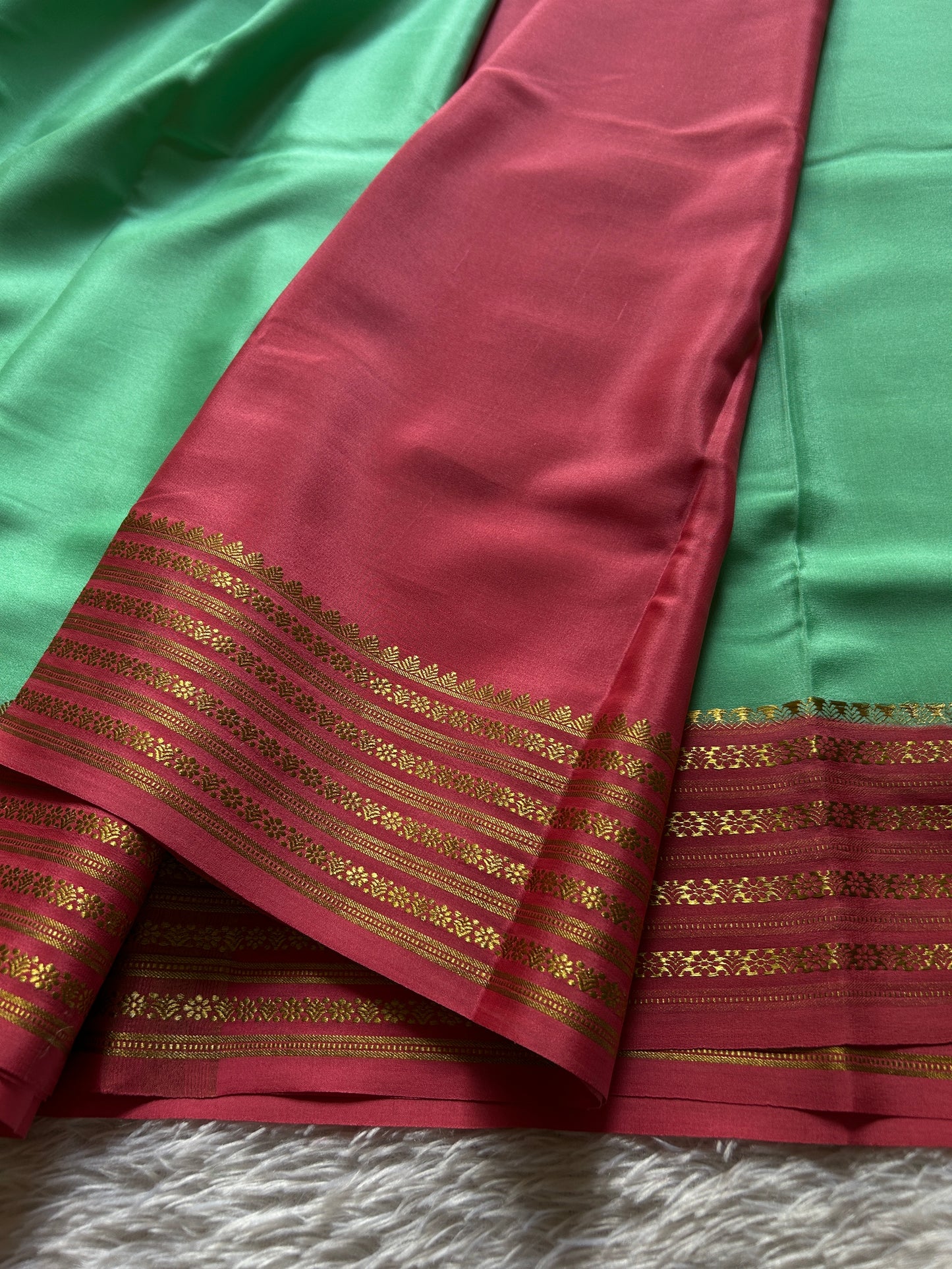 Poornima (2D) : Turquoise-peach pink
