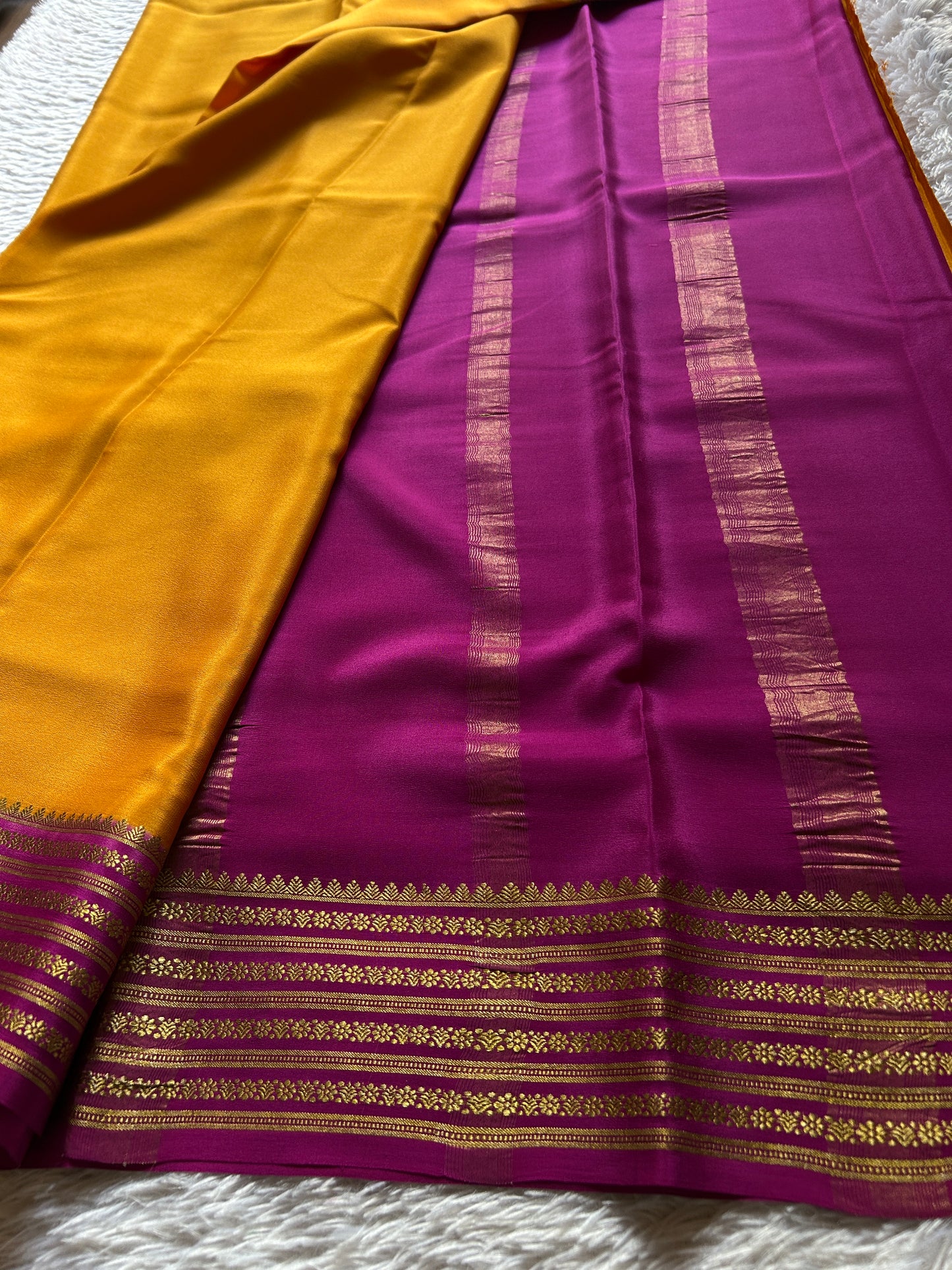Poornima (2D) : Golden yellow-magenta