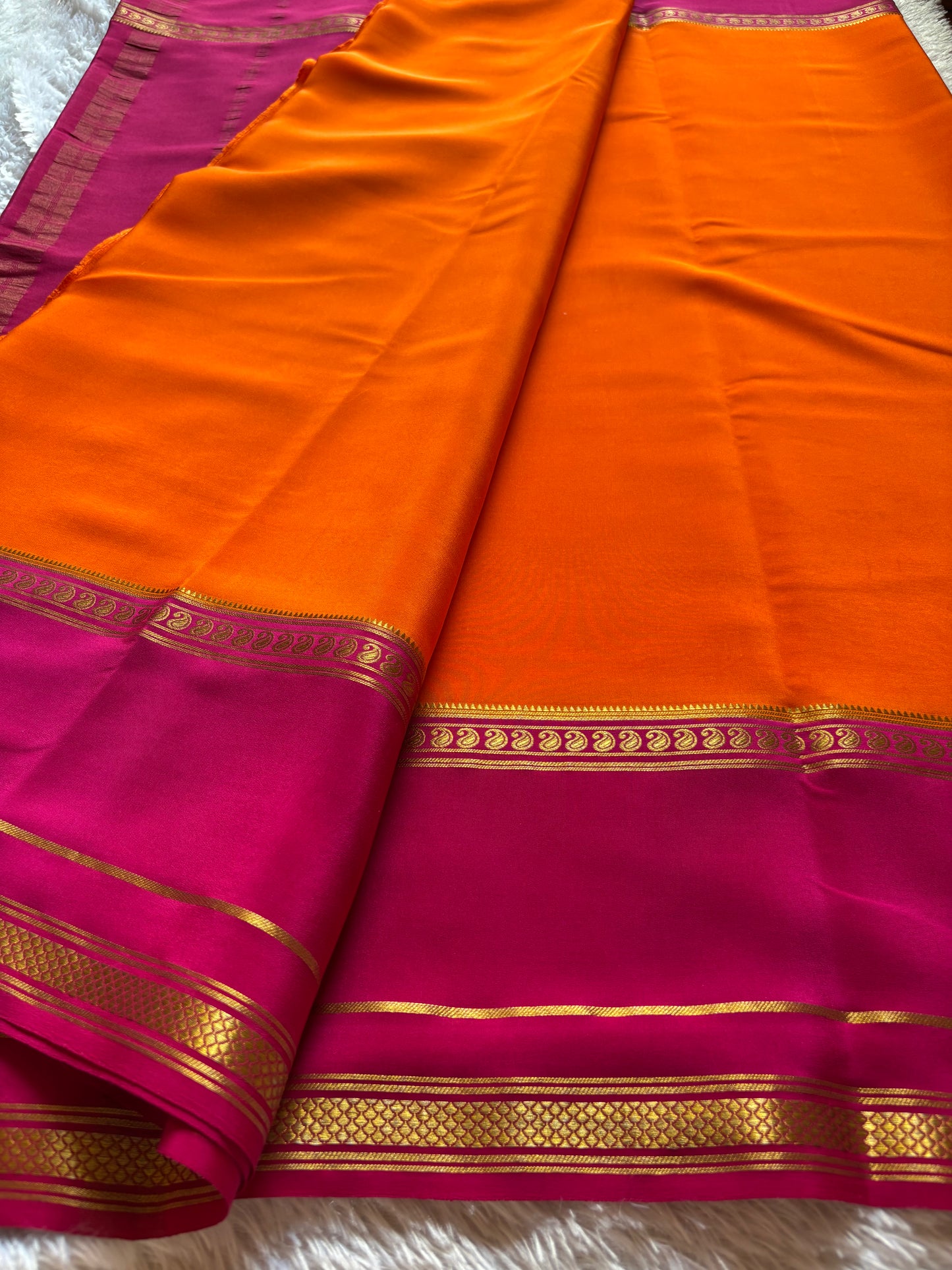 Guna (2D) : Orange-pink