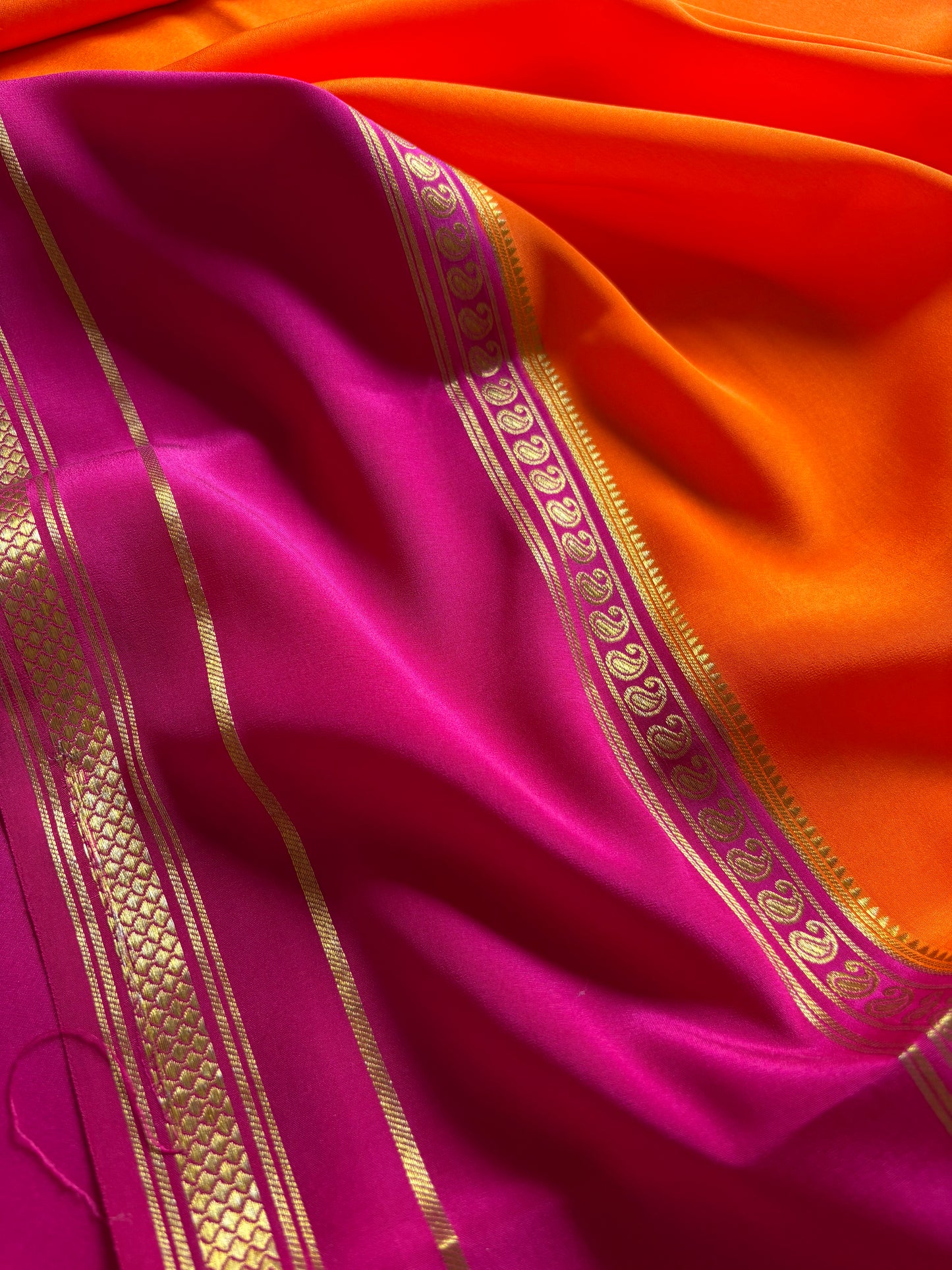 Guna (2D) : Orange-pink
