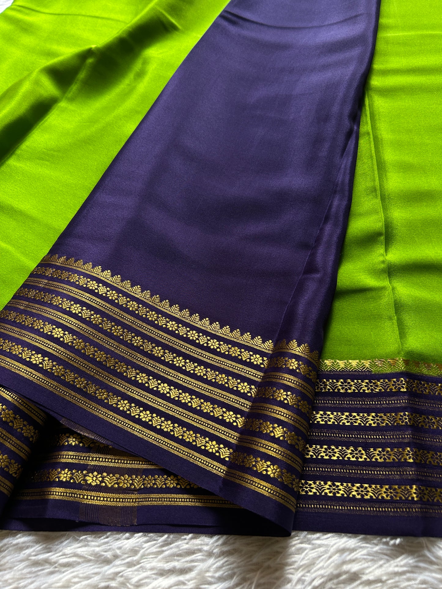 Poornima (2D) : Lime green-navy blue