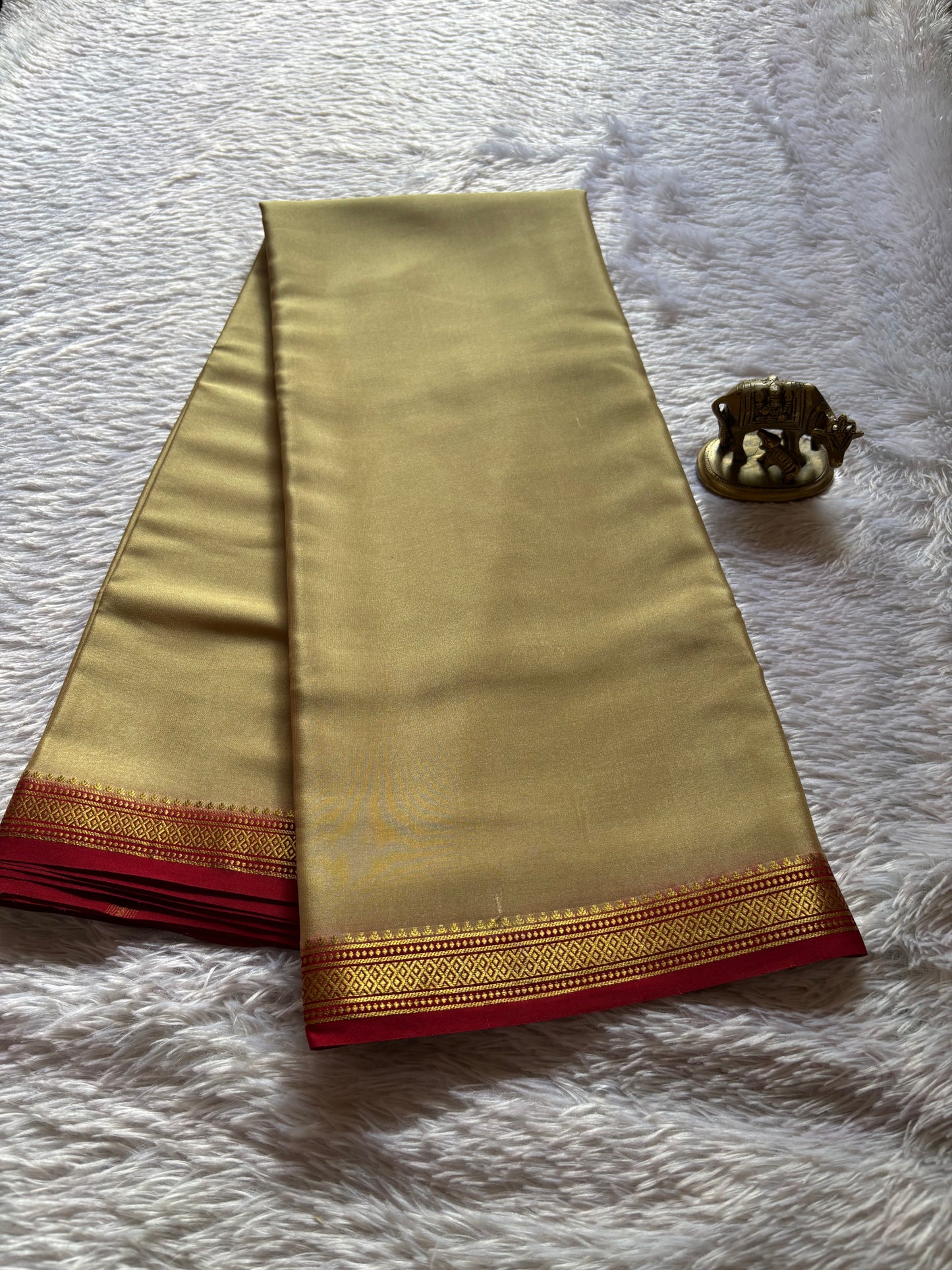 Preetha (2D) : Beige-maroon