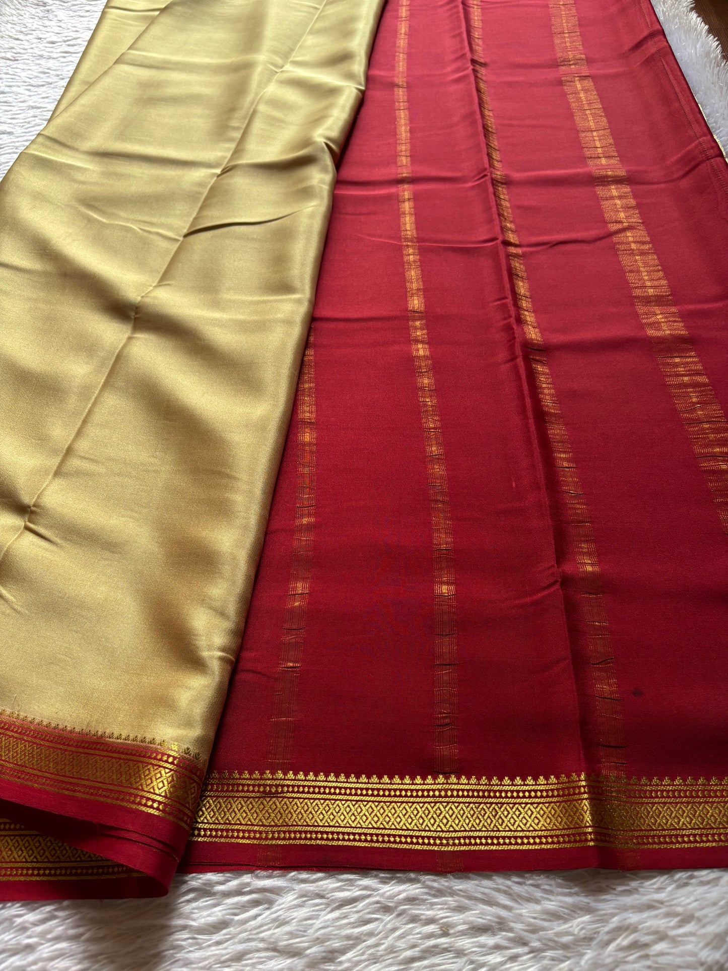 Preetha (2D) : Beige-maroon