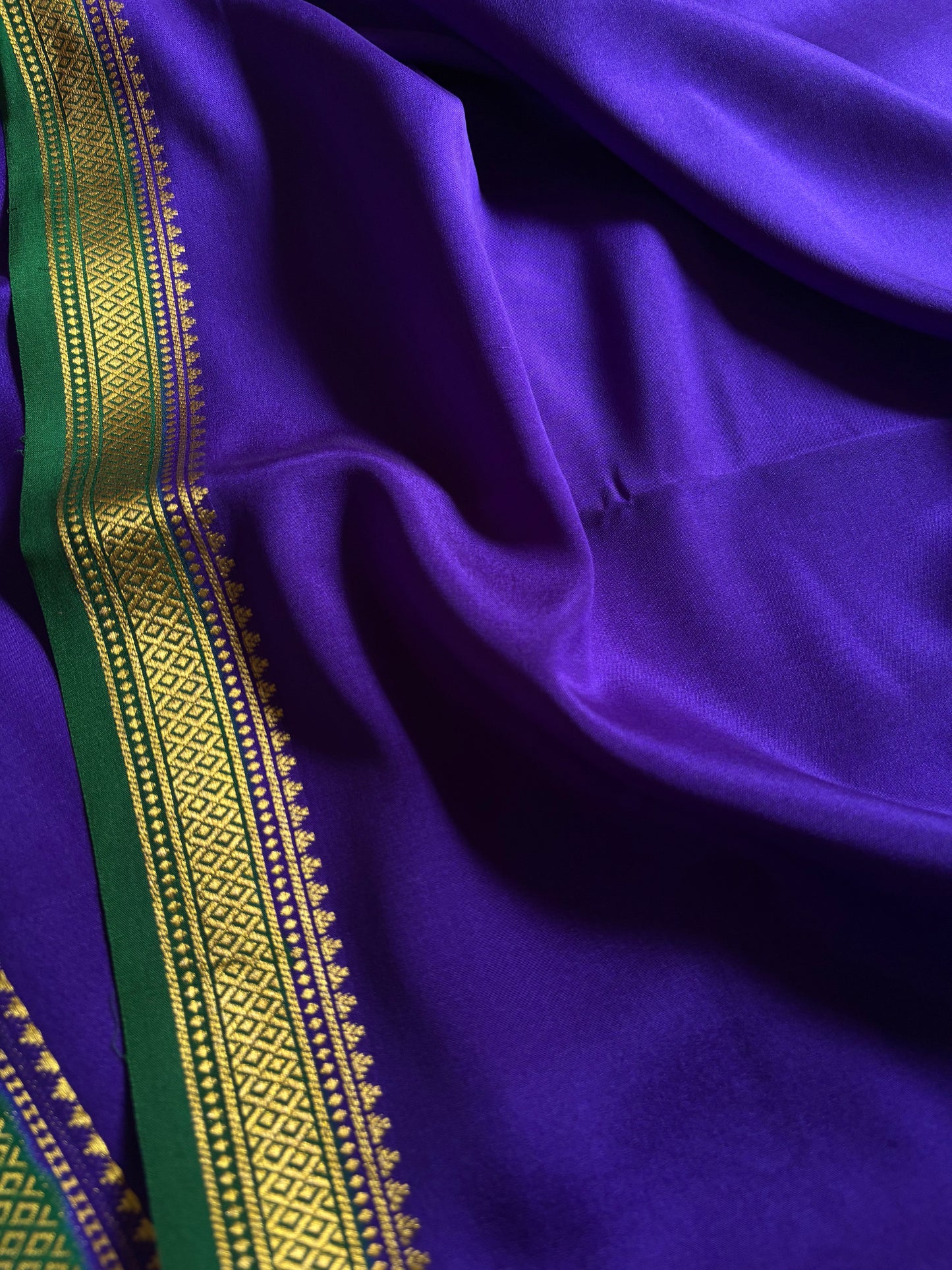 Preetha (2D) : Violet-green