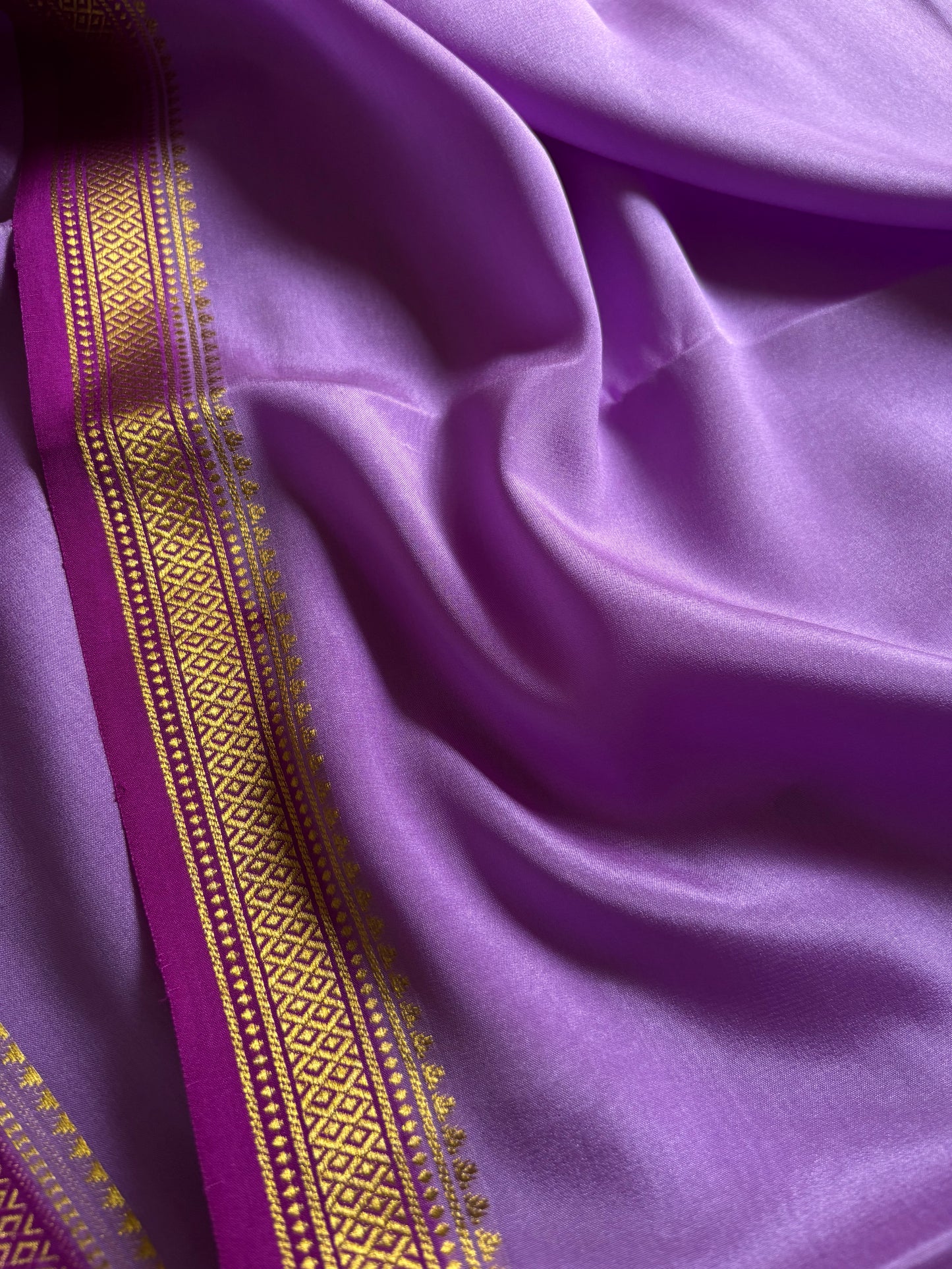 Preetha (2D) : Lavender-magenta