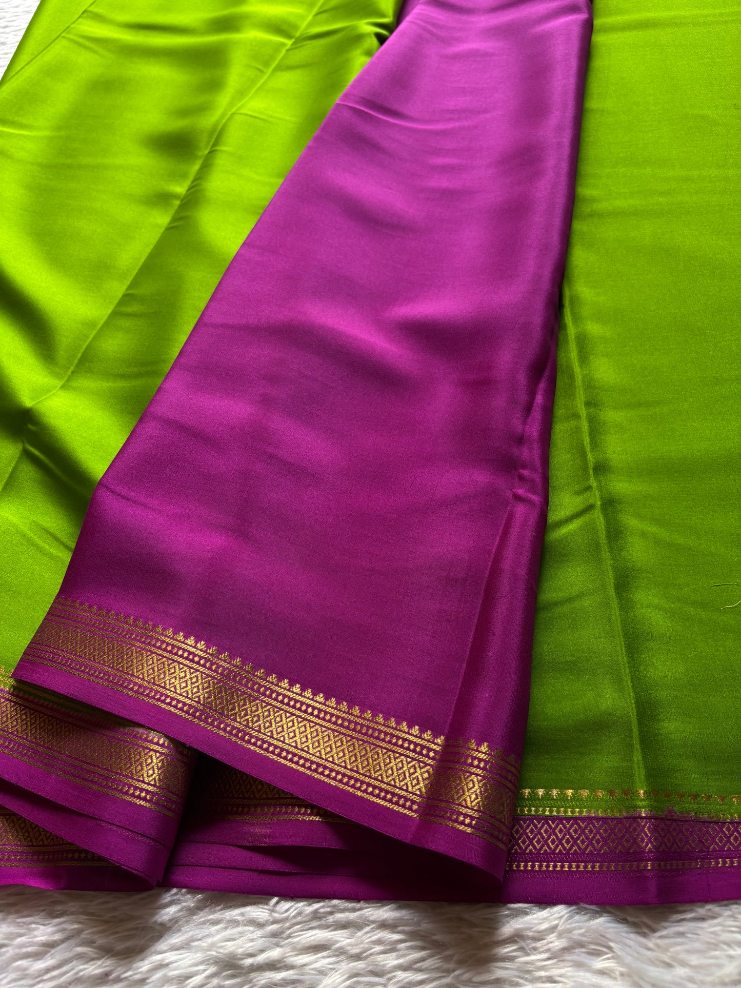 Preetha (2D) : Mehendi green-magenta