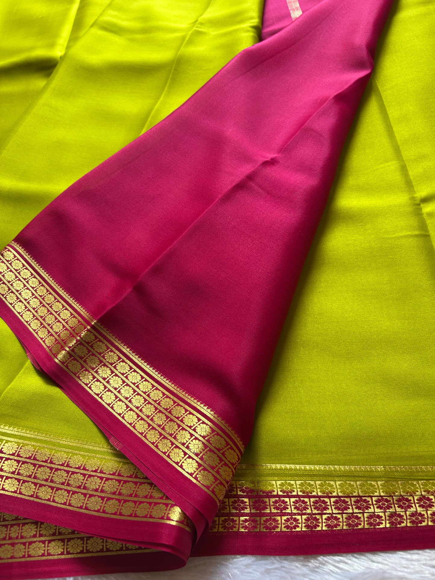Light weight pure crepe  : olive-pink