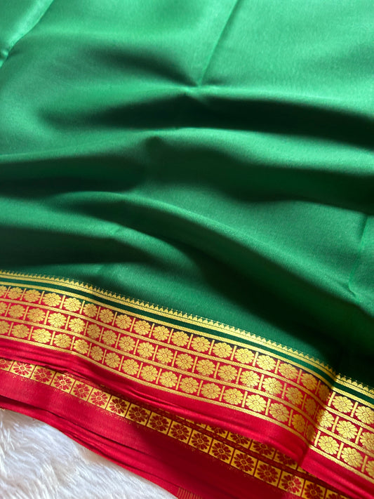Light weight pure crepe : bottle green-red