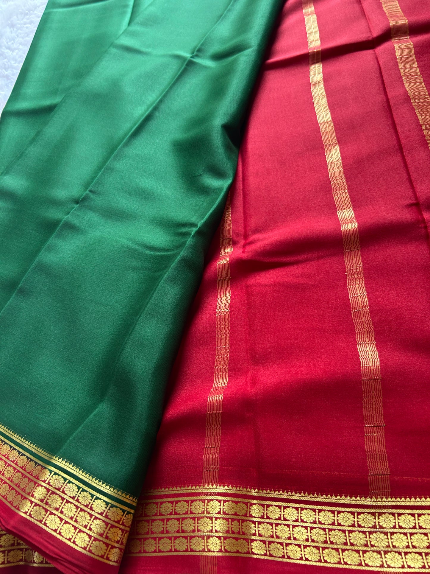 Light weight pure crepe : bottle green-red