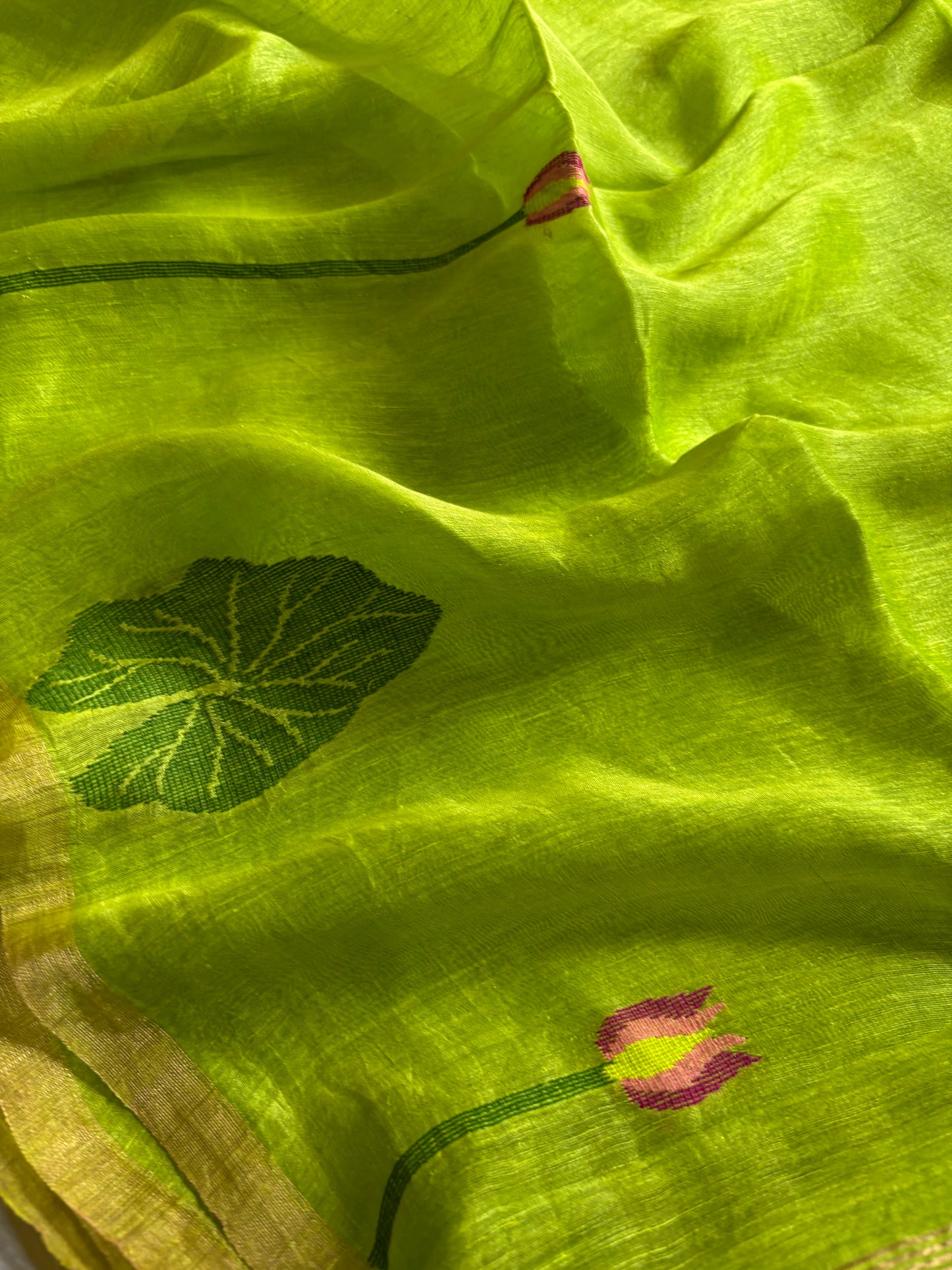 Tavare : Solid Mehendi green