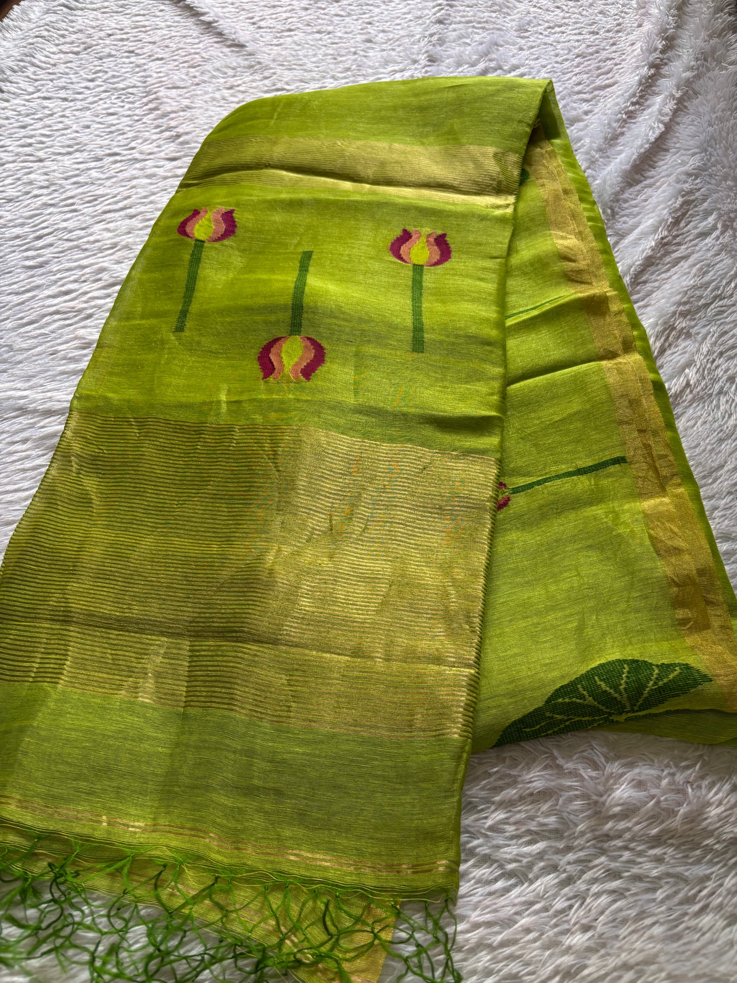 Tavare : Solid Mehendi green