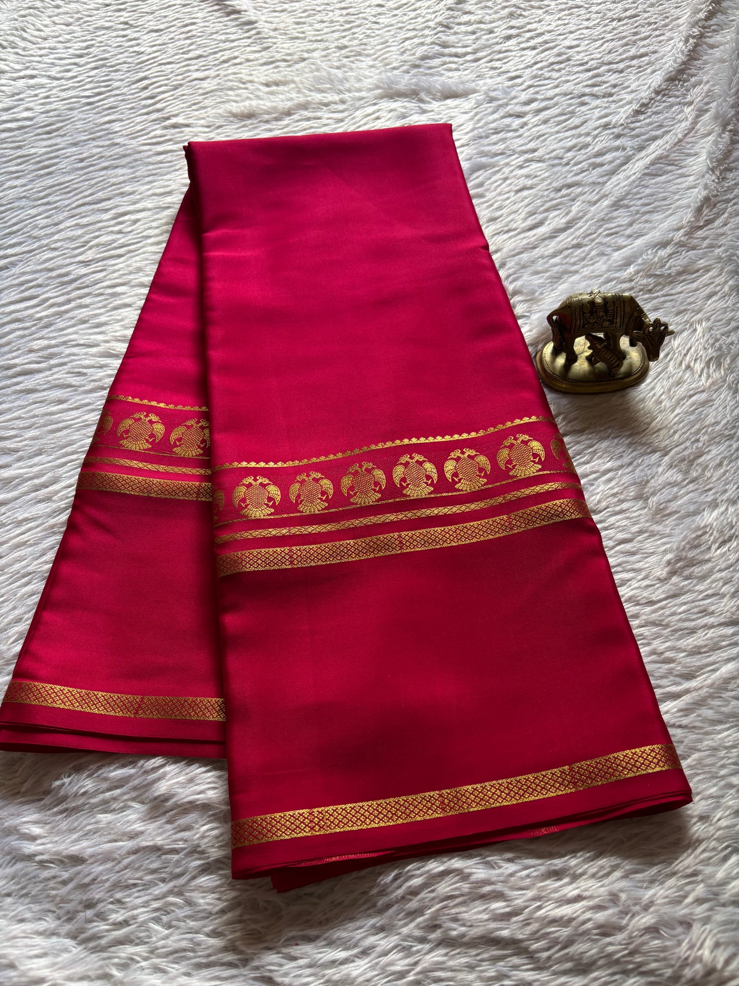 Ashwini : Solid Rani pink