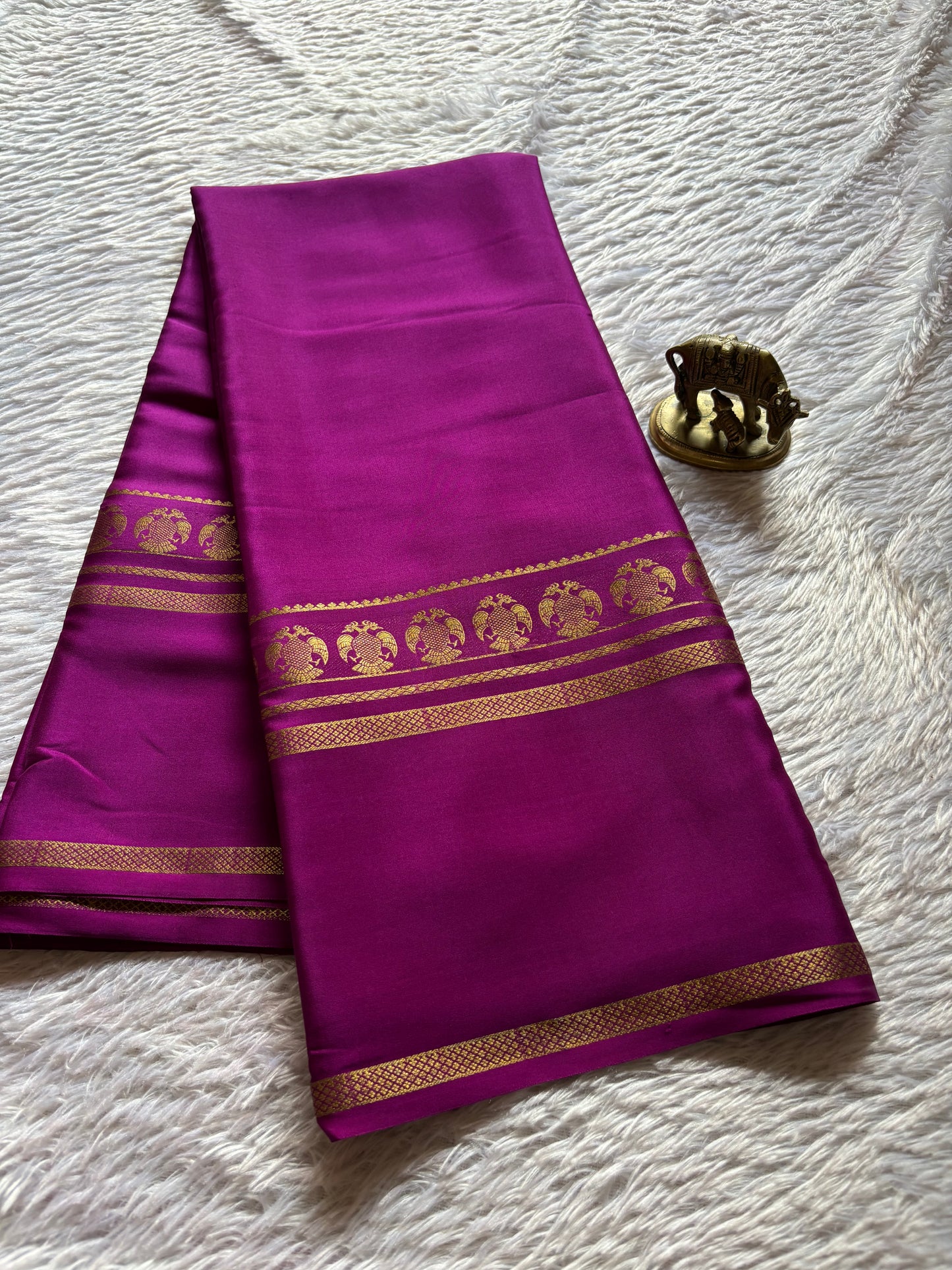 Ashwini : Solid Magenta
