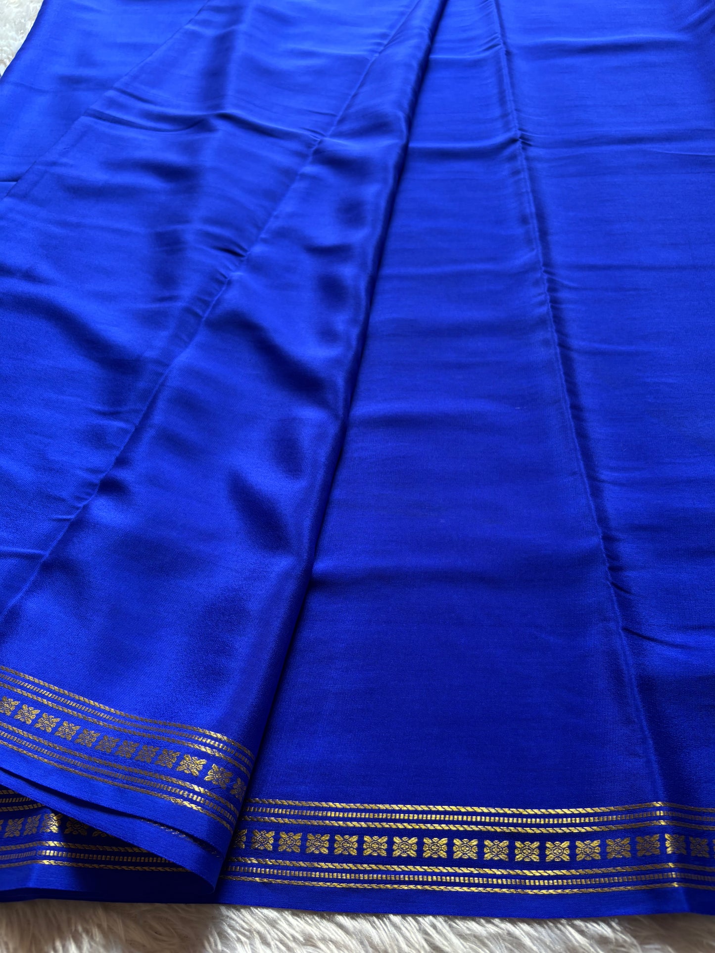 Mallige : Solid Royal blue