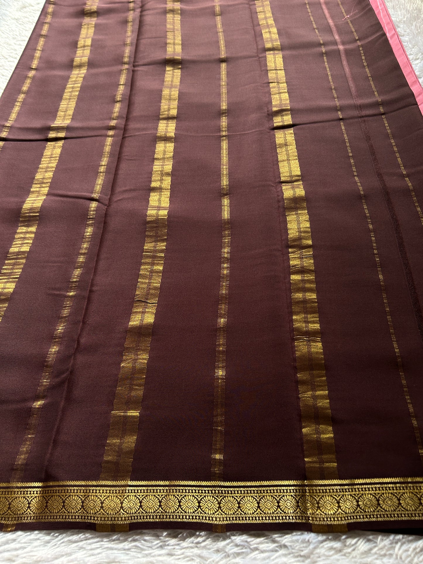 Parijata (2D) : Onion pink-chocolate brown