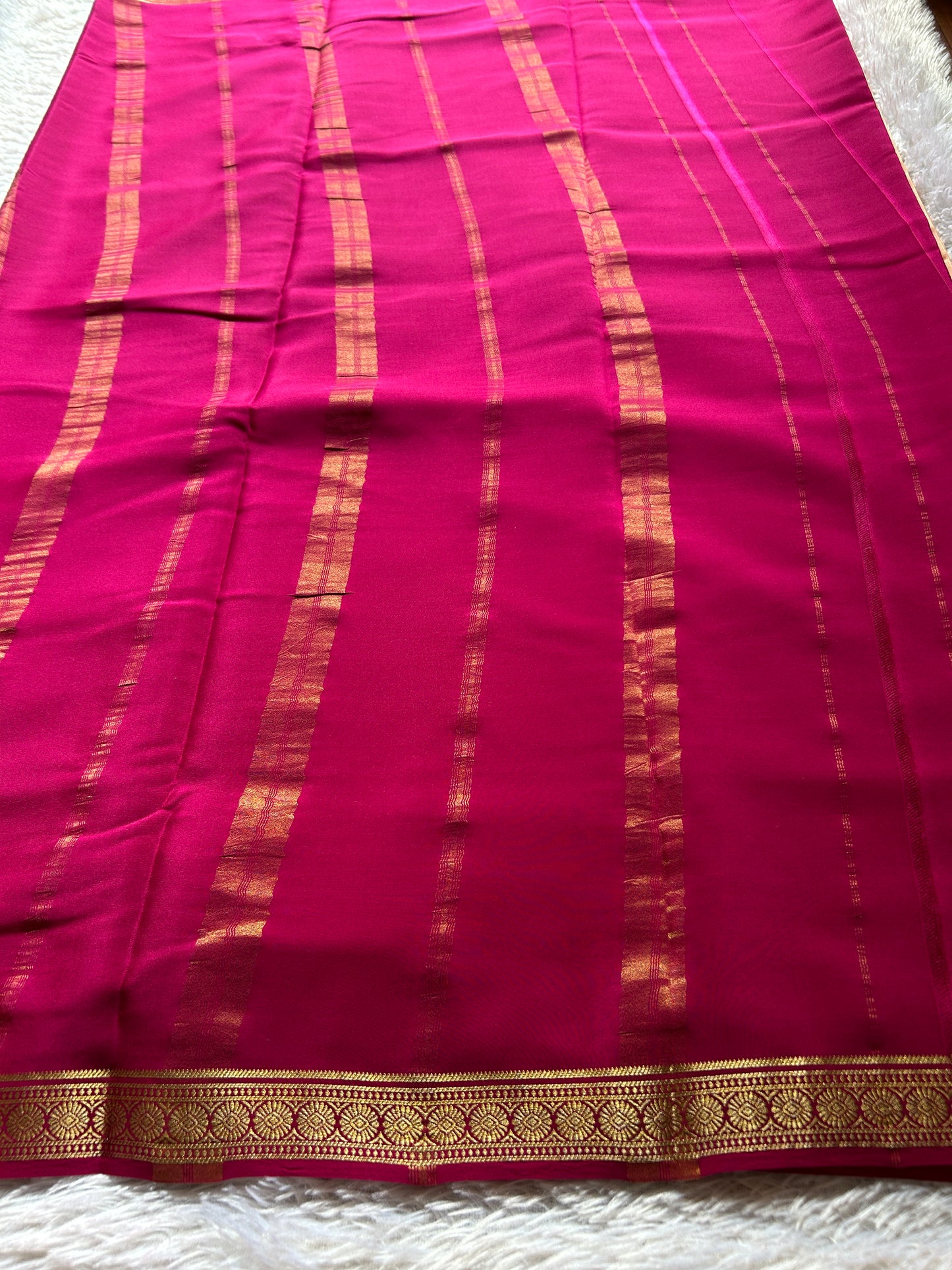 Parijata (2D) : Pinkish beige-rani pink