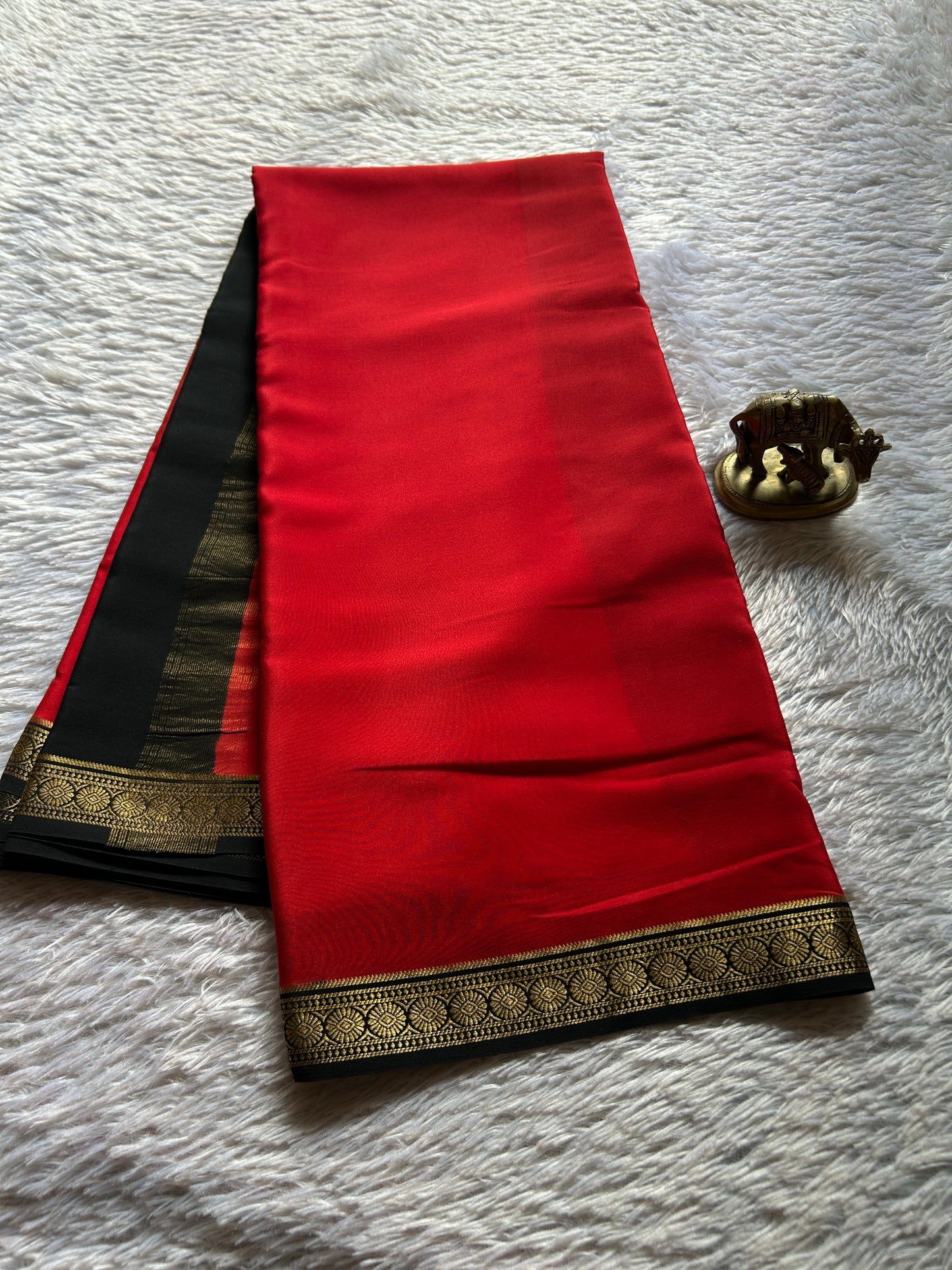 Parijata (2D) : Red-black