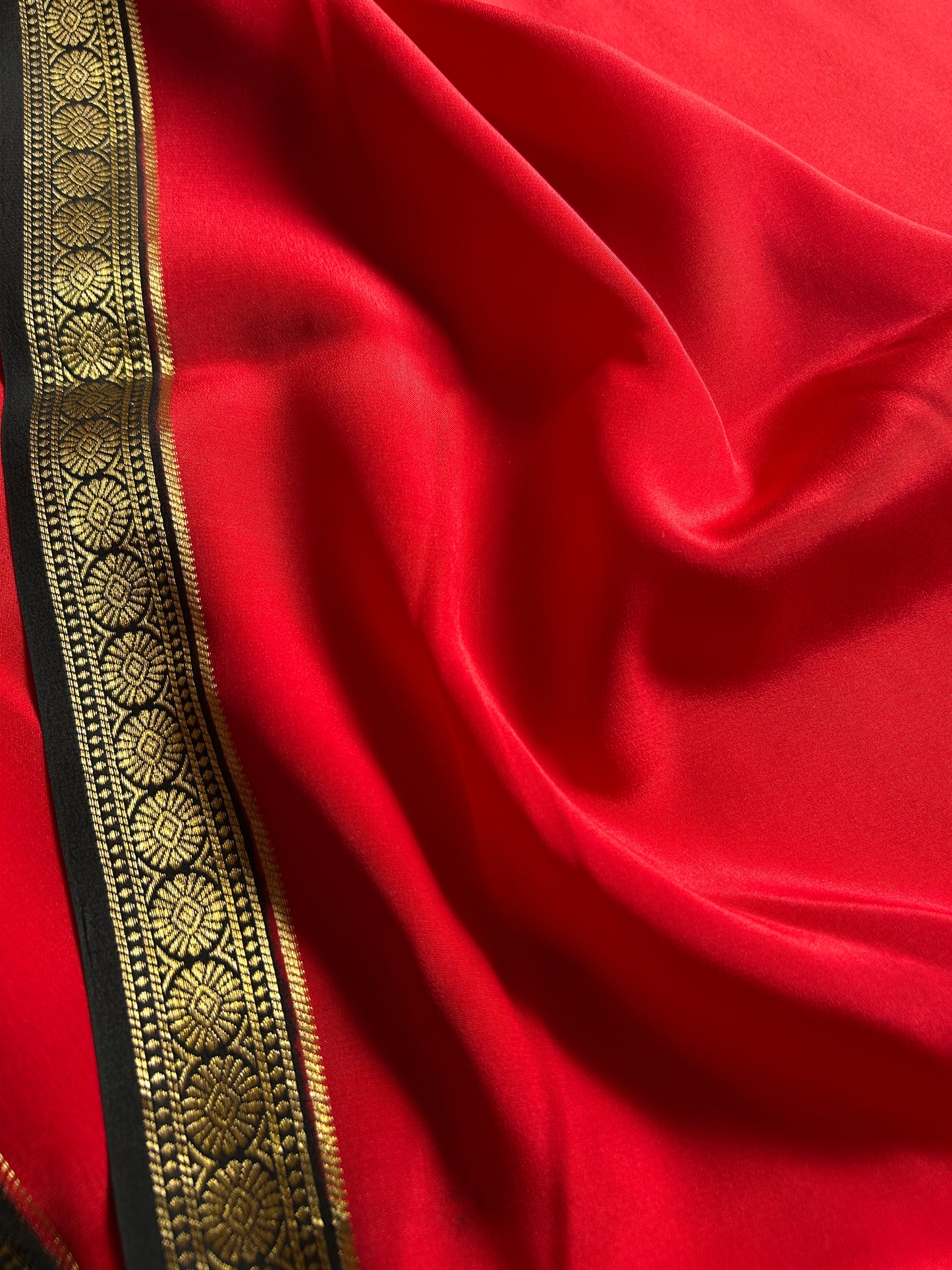 Parijata (2D) : Red-black