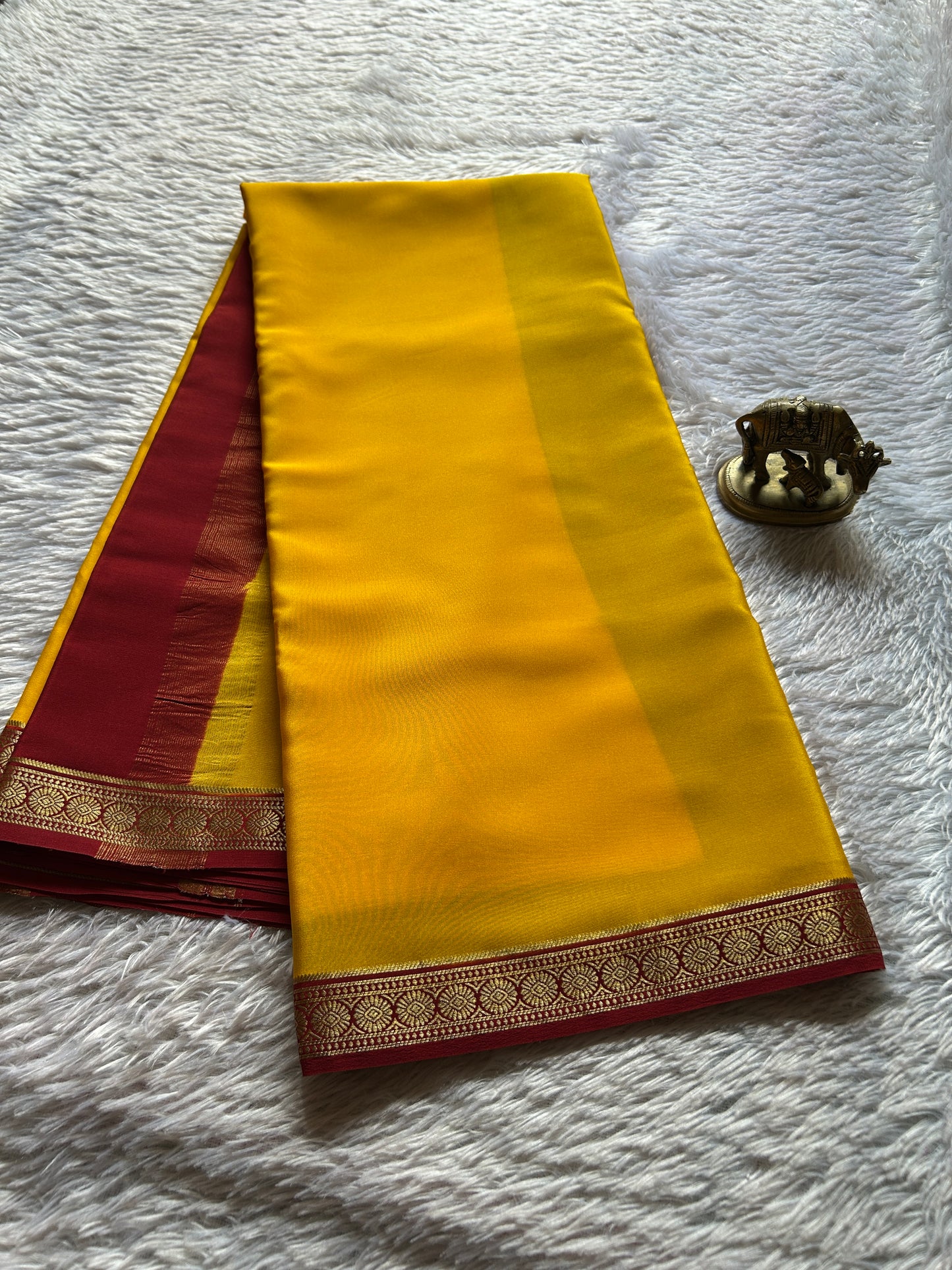 Parijata (2D) : Yellow-dark red