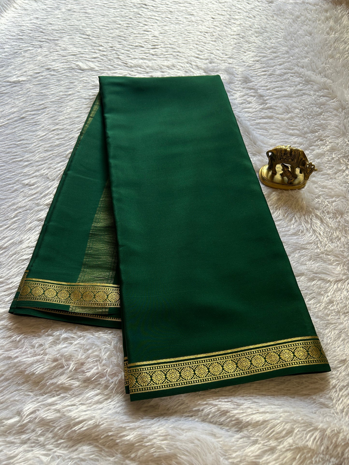 Parijata : Solid Dark green