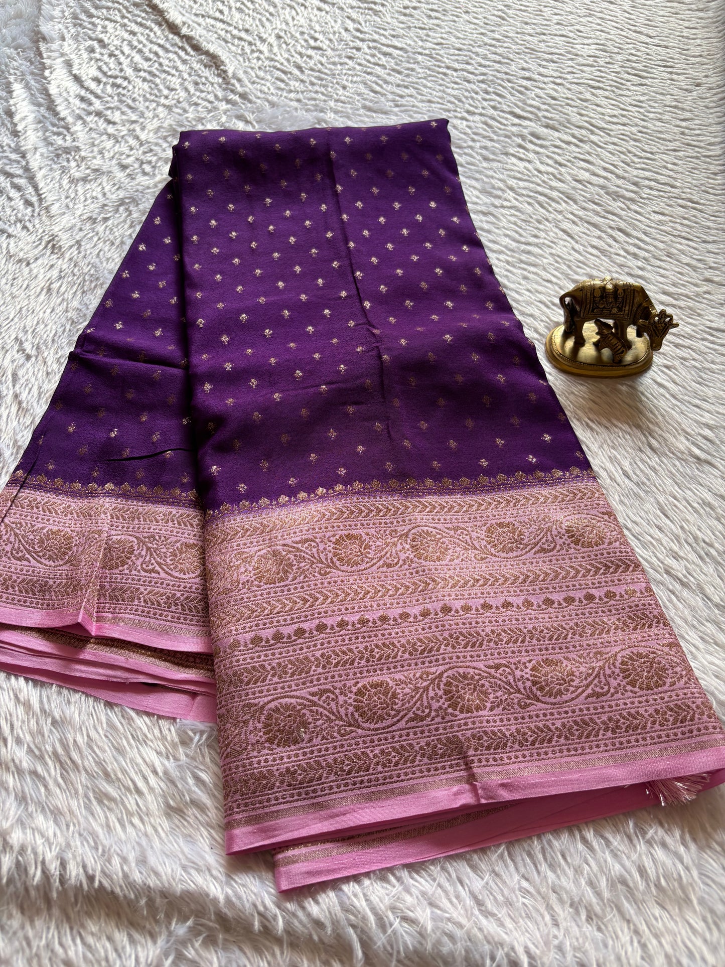 SCB04 (2D) : Purple-pastel pink