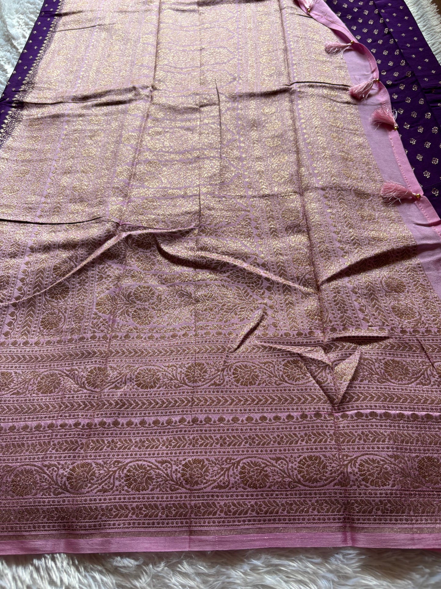 SCB04 (2D) : Purple-pastel pink