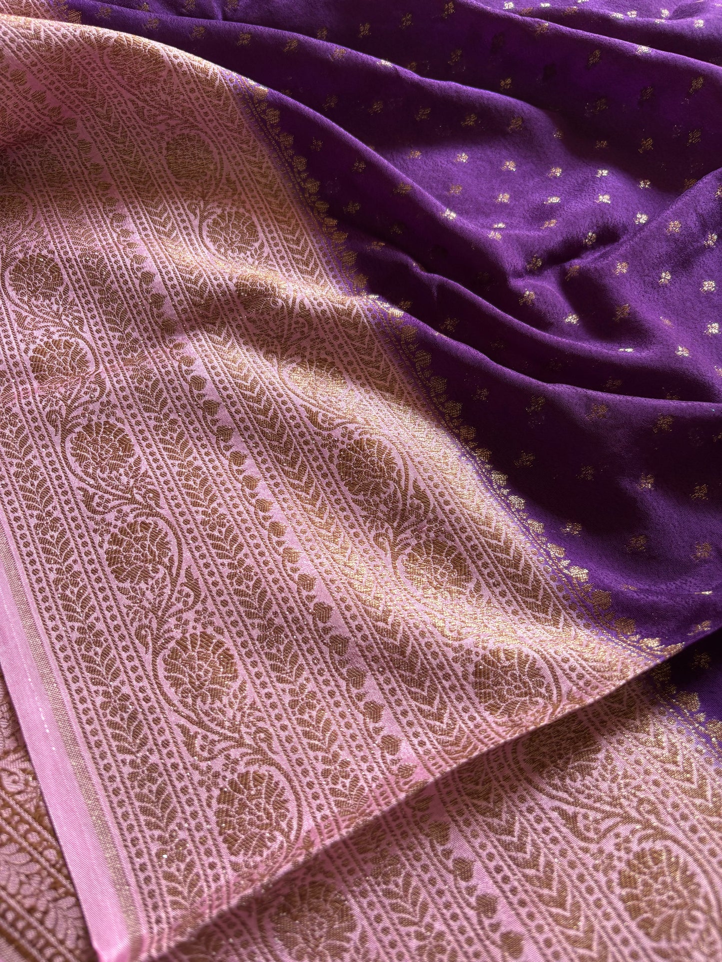 SCB04 (2D) : Purple-pastel pink