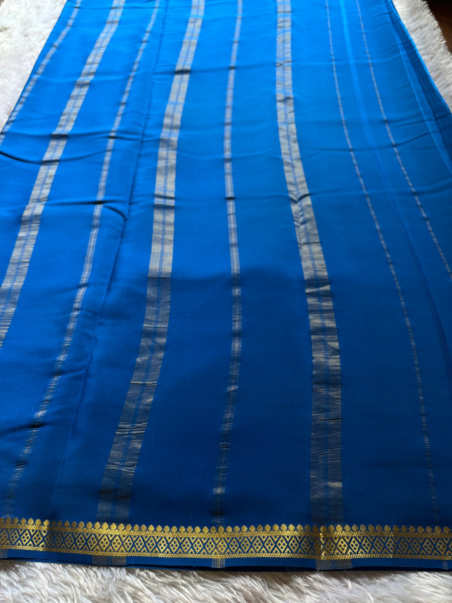 Nikhila : Solid Dark blue