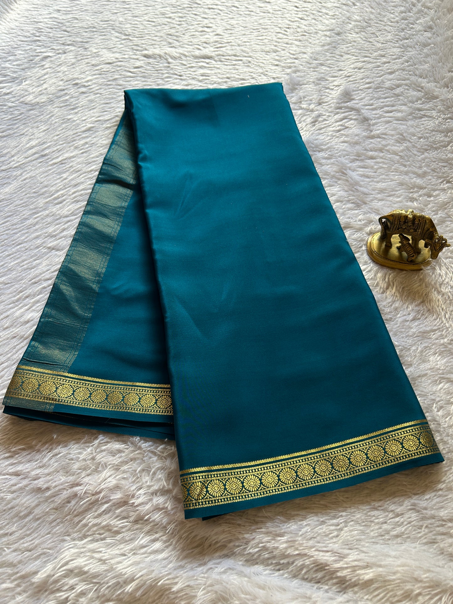 Parijata : Solid Teal blue