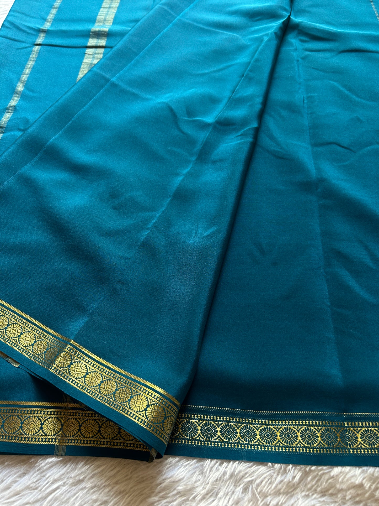 Parijata : Solid Teal blue