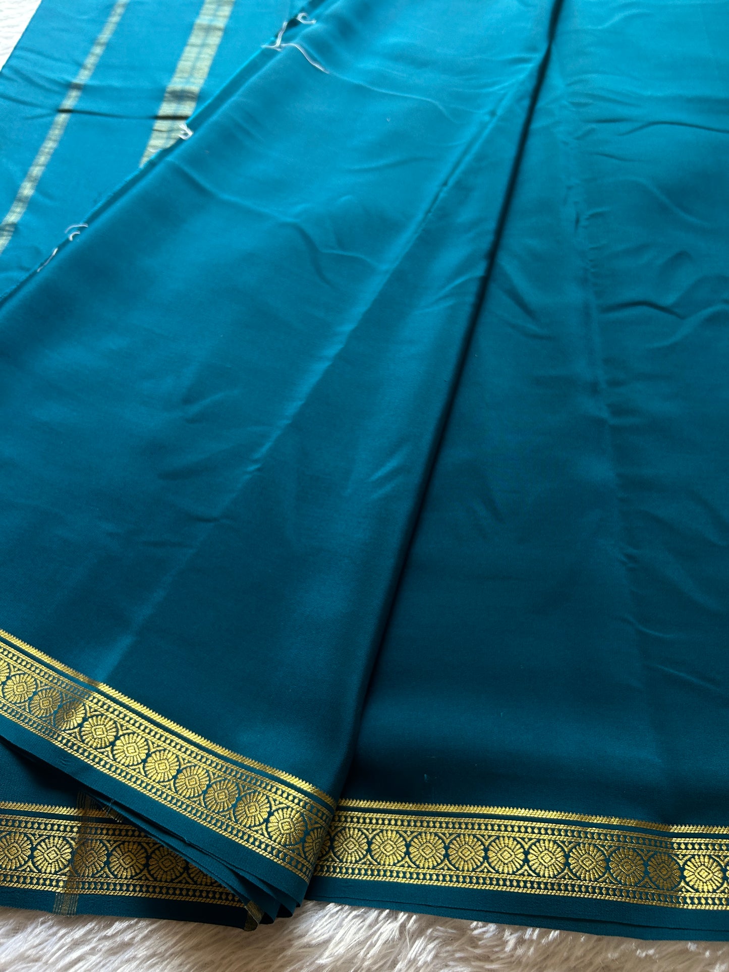 Parijata : Solid Teal blue