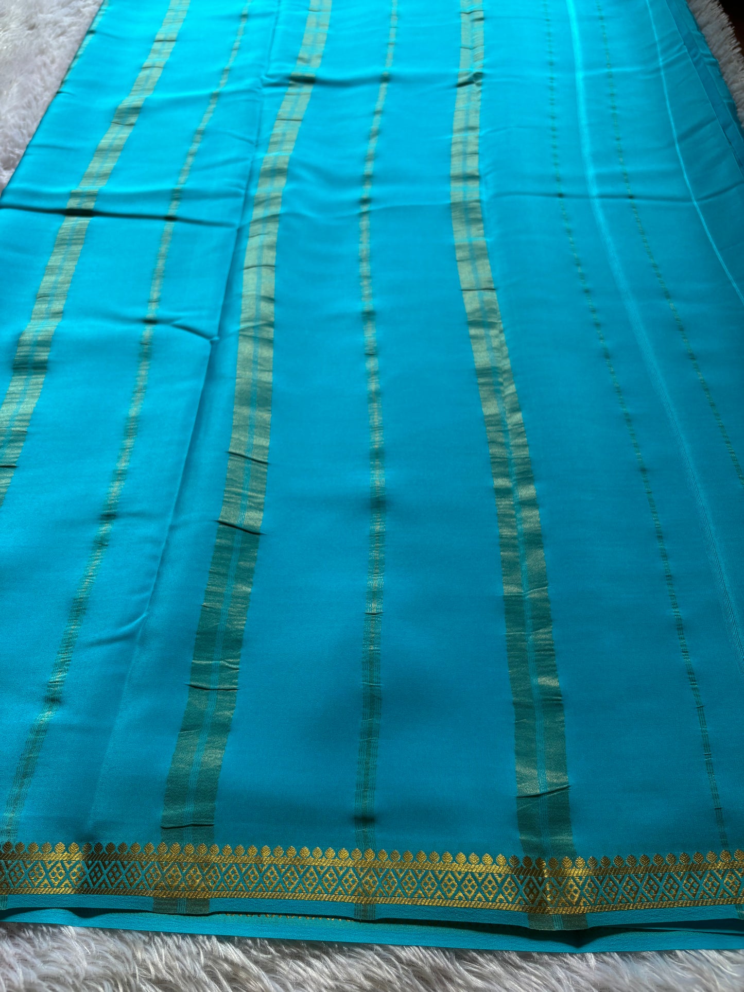 Nikhila : Solid Sea blue