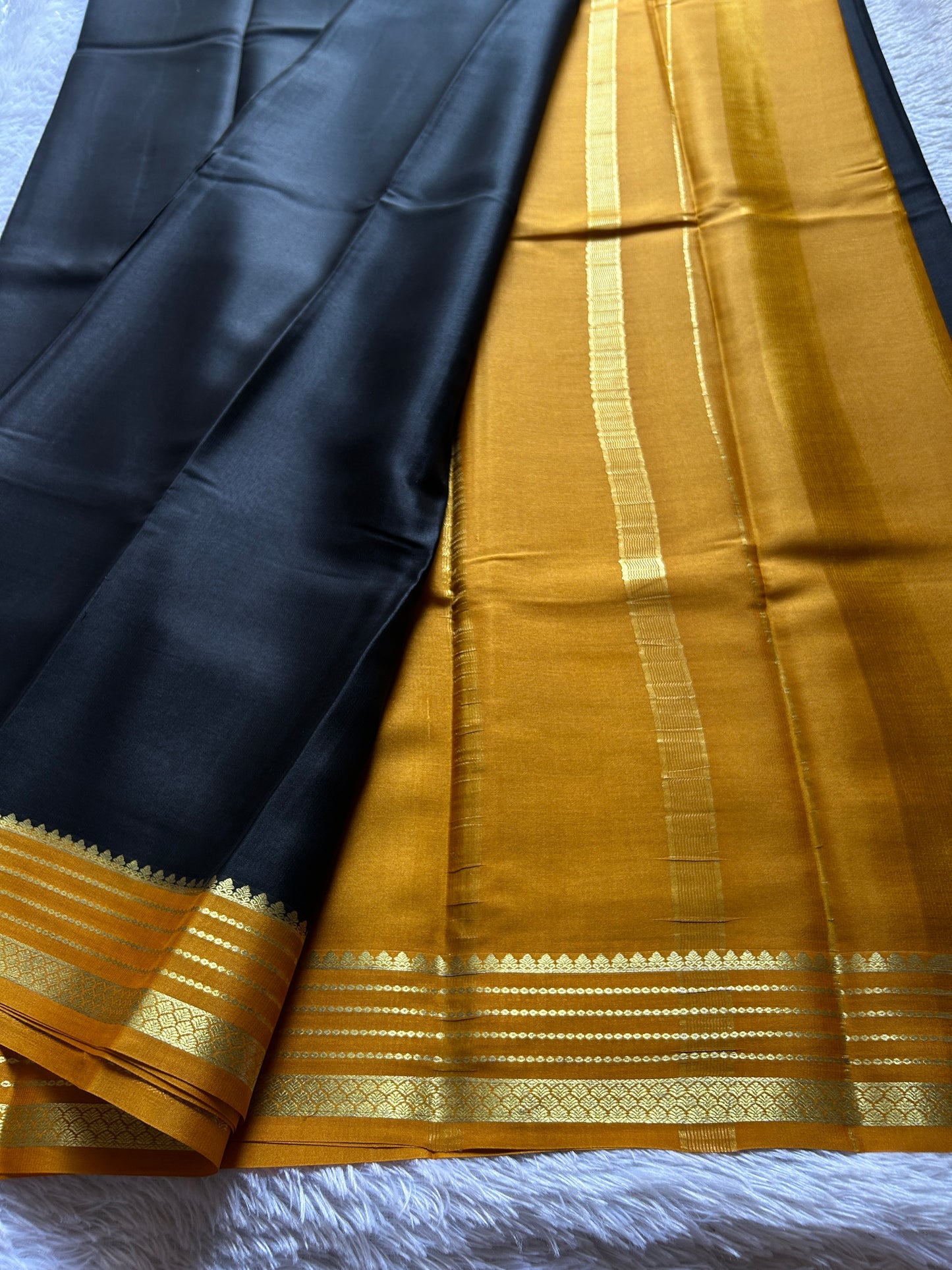 Lekhana (2D) : Black-mustard