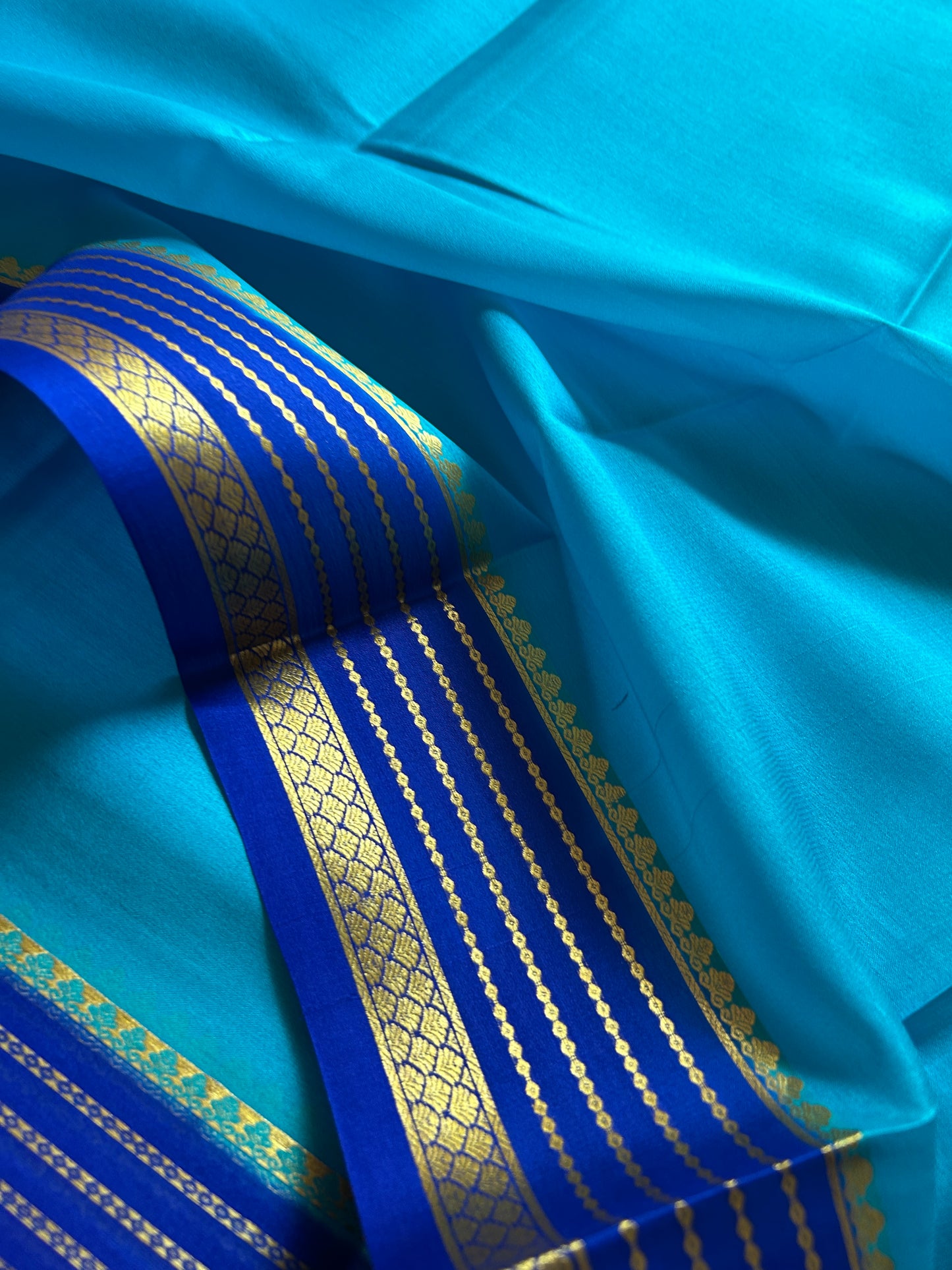 Lekhana (2D) : Ananda Blue-royal blue