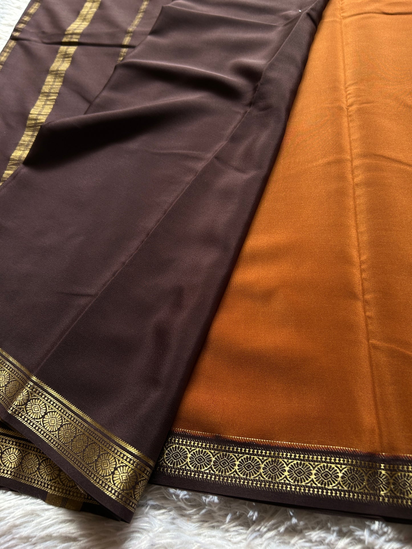 Parijata (2D) : Burnt orange-chocolate brown