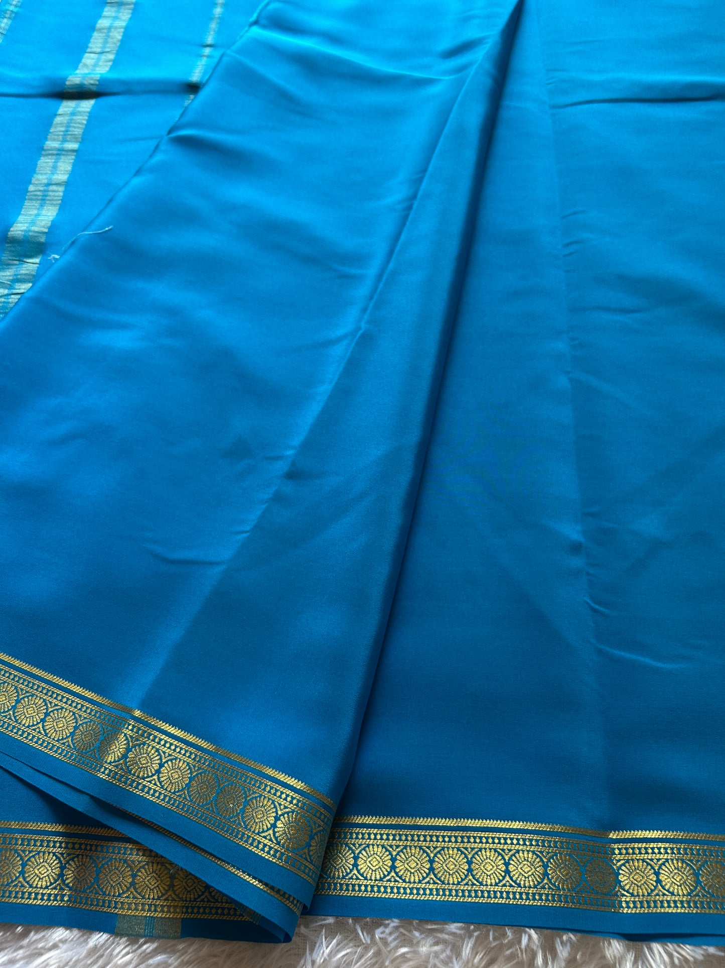 Parijata : Solid Ananda blue