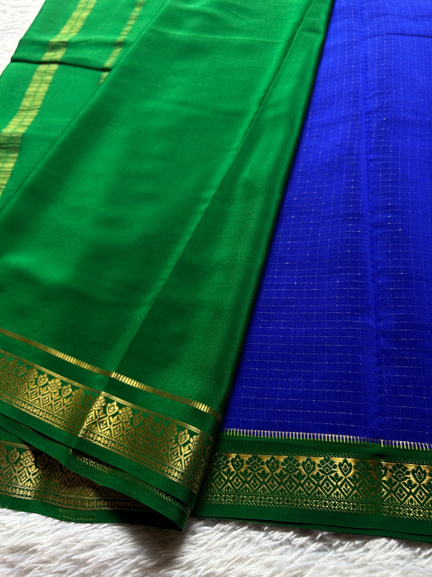 Vishakha (2D) : Royal blue-bottle green