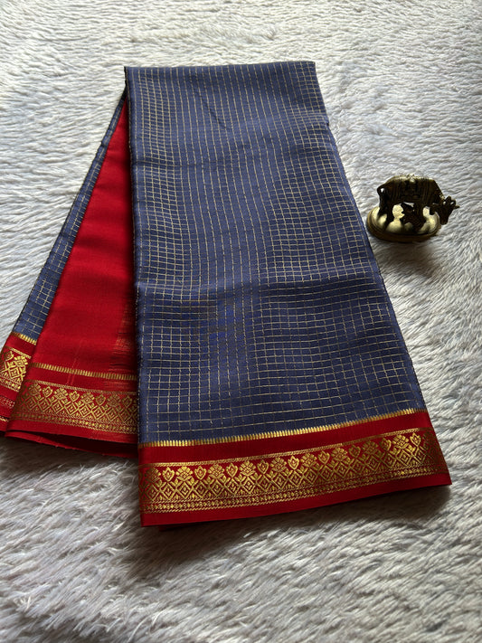 Vishakha (2D) : Deep blue-dark red