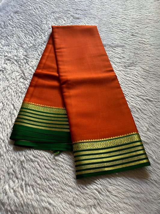 Nayana (2D) : Dark orange-bottle green