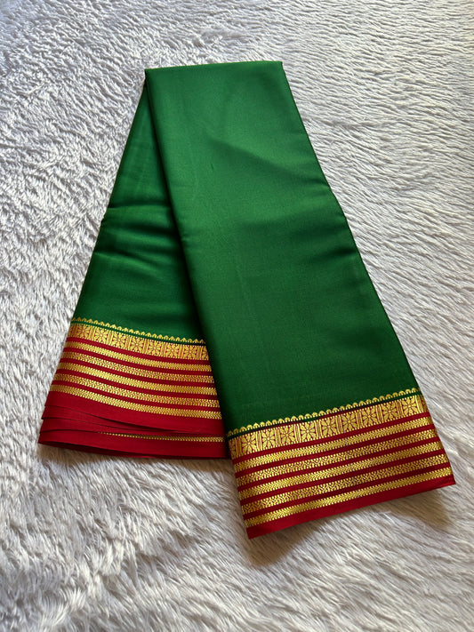 Nayana (2D) : Bottle green-red