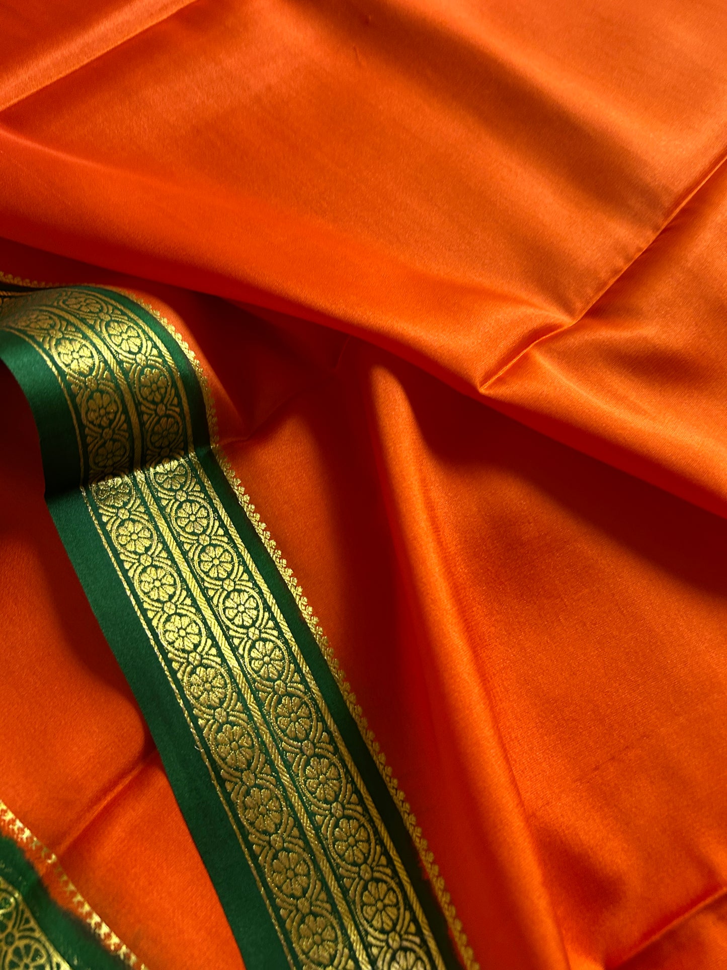 Pushpavathi (2D) : Orange-green