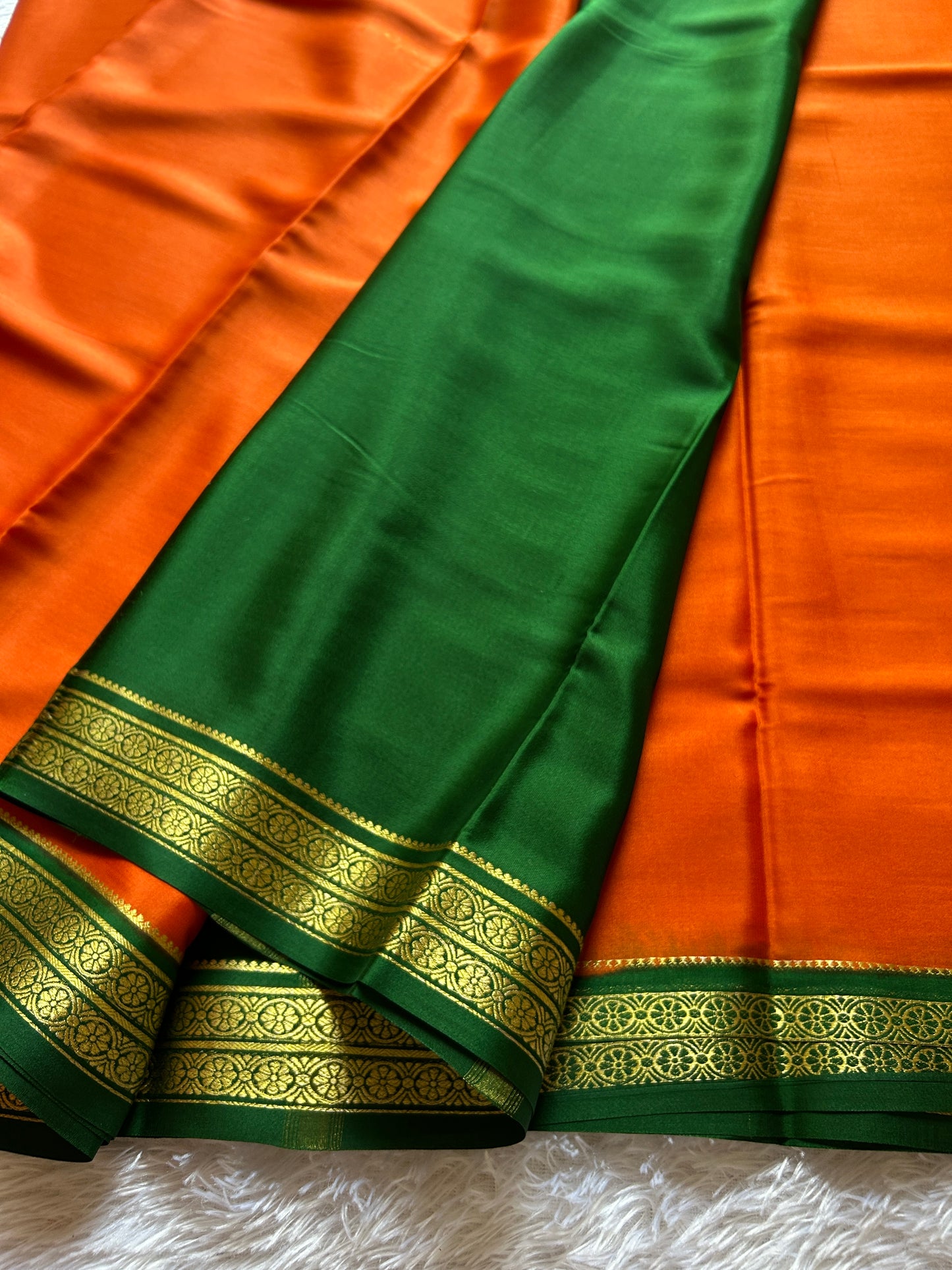 Pushpavathi (2D) : Orange-green