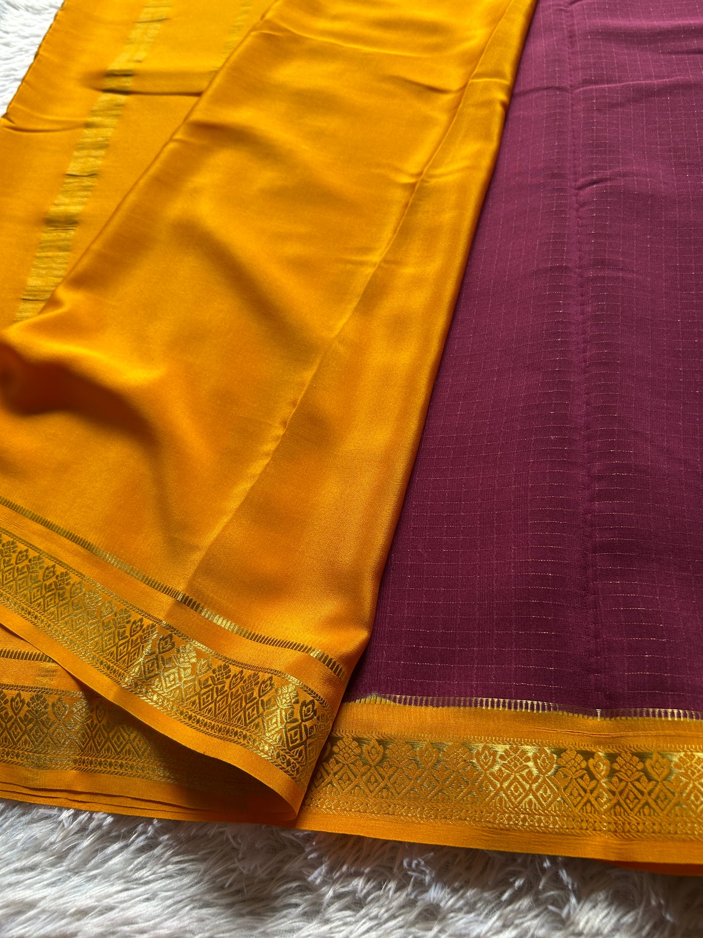 Vishakha (2D) : Maroon-golden yellow