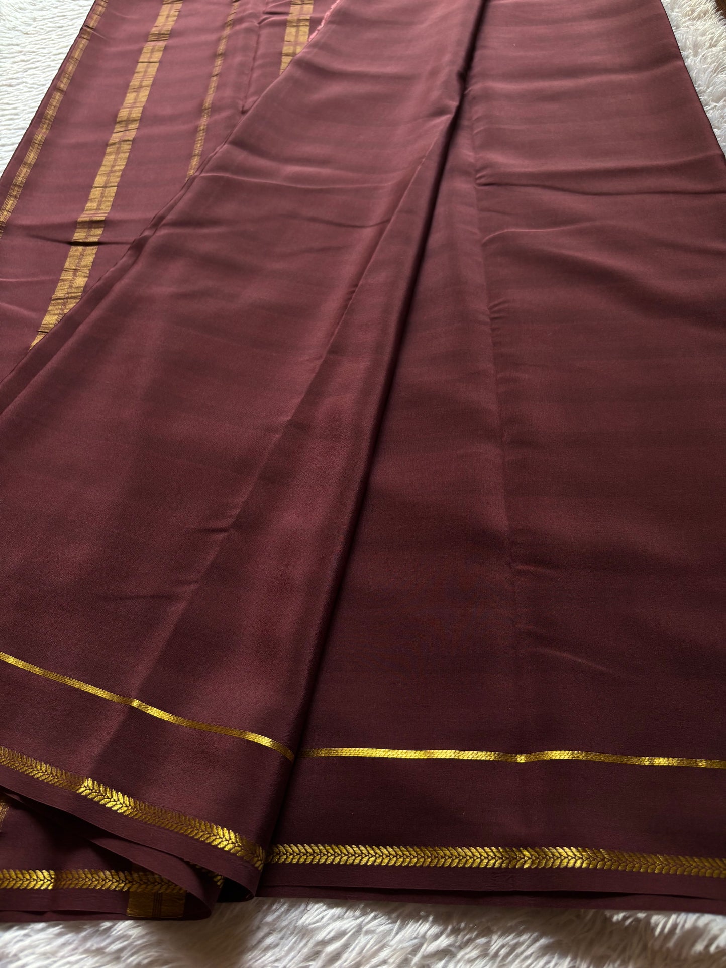 Vinaya : Solid Chocolate brown