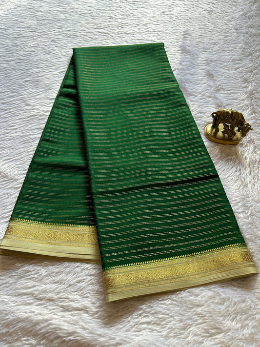 Urvi (2D) : Bottle green-off white